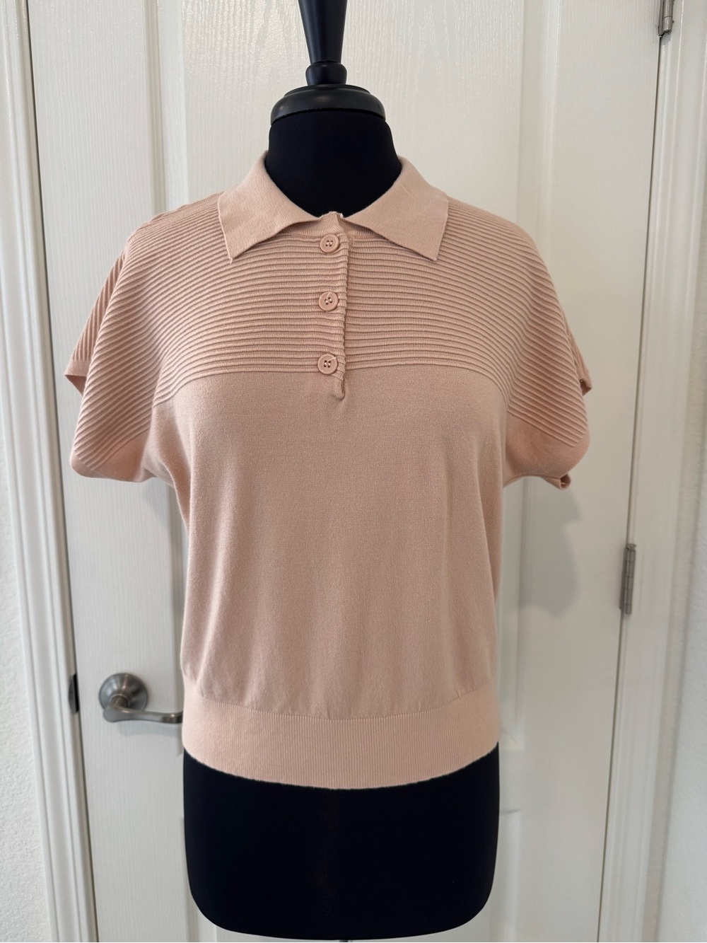 Short-Sleeve Polo Knitted Top in Blush